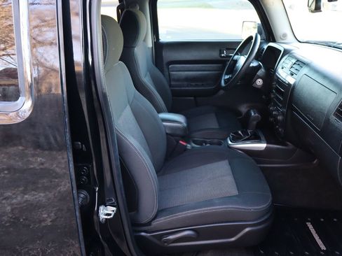 Used 2006 HUMMER H3 w/ Chrome Appearance Package image 22
