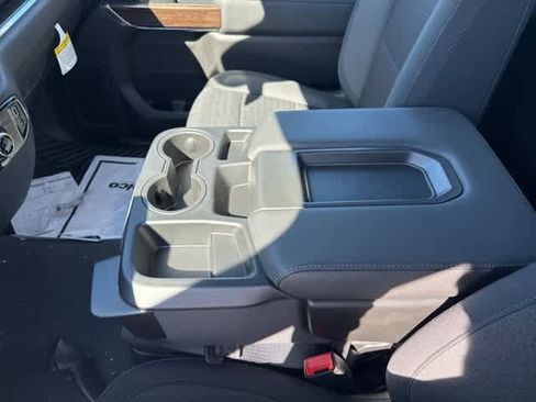 New 2025 GMC Sierra 3500 SLE w/ SLE Convenience Package image 23