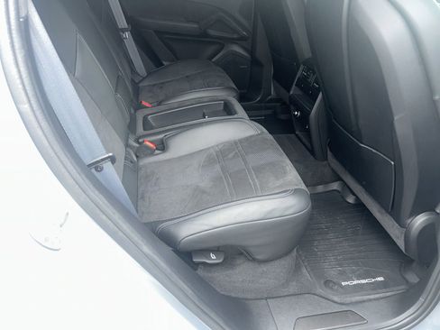 Used 2022 Porsche Cayenne Turbo GT image 11