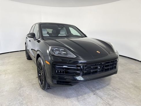 New 2026 Porsche Cayenne image 9