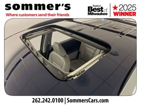 Used 2016 Honda Pilot Touring image 19