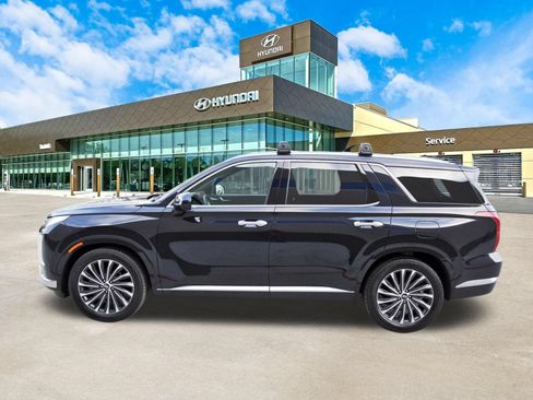 Used 2023 Hyundai Palisade Calligraphy FWD image 9