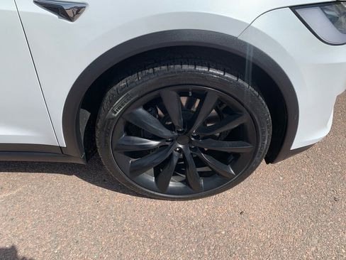 Used 2019 Tesla Model X 75D AWD/4WD image 23