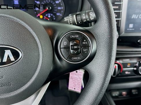Used 2020 Kia Soul LX FWD image 17