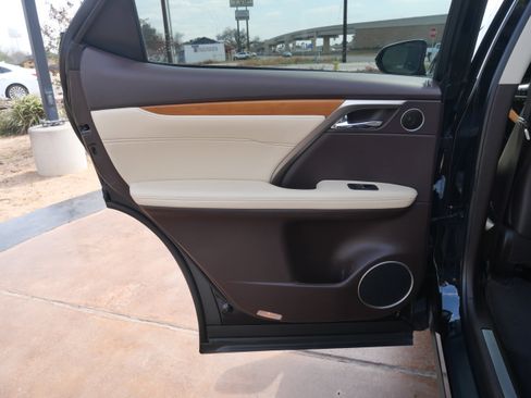 Used 2018 Lexus RX 350 FWD w/ Premium Package image 8