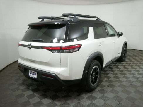 Used 2024 Nissan Pathfinder Rock Creek image 3