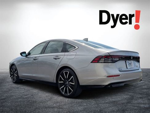 Used 2023 Honda Accord Touring image 5