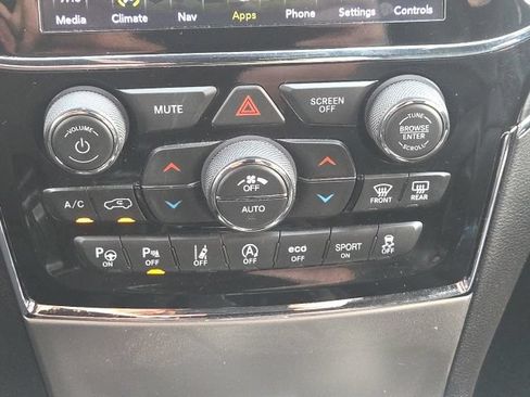 Used 2020 Jeep Grand Cherokee Limited w/ Premium Lighting Group AWD/4WD image 31