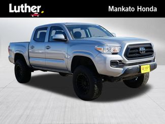 Used 2022 Toyota Tacoma SR video 1