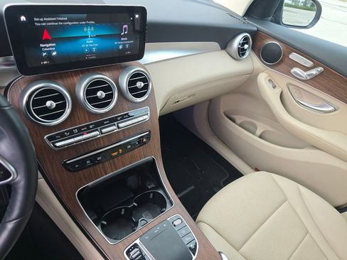 Certified 2022 Mercedes-Benz GLC 300 4MATIC image 30
