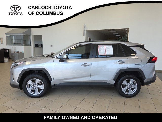 Used 2025 Toyota RAV4 XLE AWD/4WD image 1