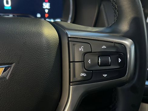 Used 2024 Chevrolet Suburban LT image 24