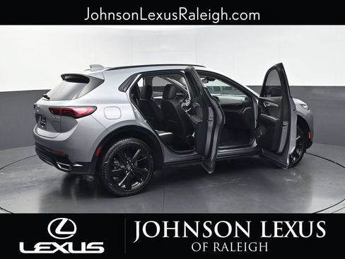 Used 2024 Buick Envision Sport Touring AWD/4WD image 30