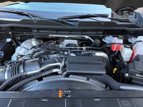 Used 2026 Chevrolet Silverado 3500 LT w/ All Star Edition AWD/4WD image 3
