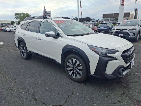 Used 2024 Subaru Outback Touring XT AWD/4WD image 3