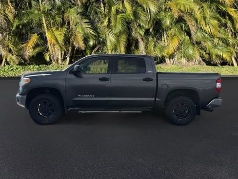 Used 2015 Toyota Tundra SR5 w/ SR5 Upgrade Package RWD image 8