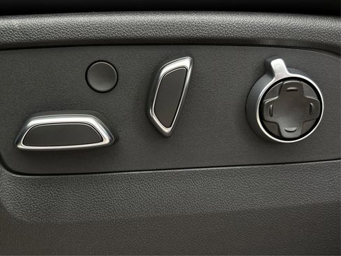 New 2025 Cadillac Escalade Sport Platinum image 32