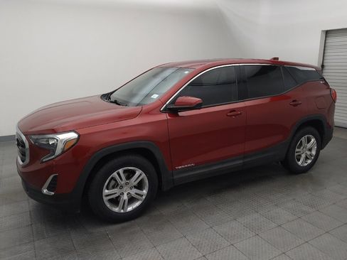 Used 2020 GMC Terrain SLE image 2