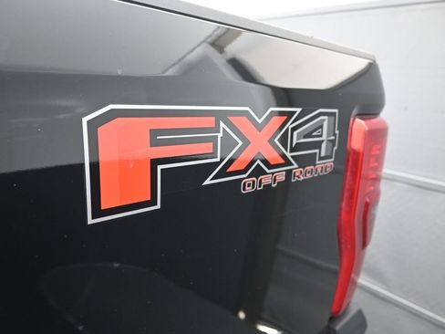 Used 2017 Ford F250 Platinum w/ Platinum Ultimate Package image 23