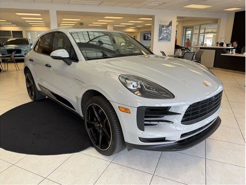 Used 2021 Porsche Macan S image 3