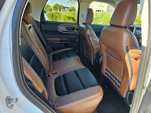 Used 2025 Ford Bronco Sport Outer Banks w/ Outer Banks Tech Package+ AWD/4WD image 29
