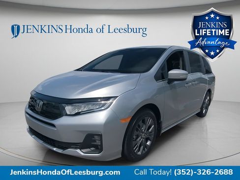 New 2026 Honda Odyssey Touring image 7