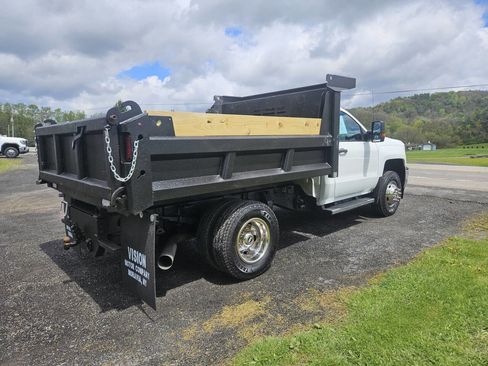 Used 2018 Chevrolet Silverado 3500 W/T w/ WT Convenience Package AWD/4WD image 6