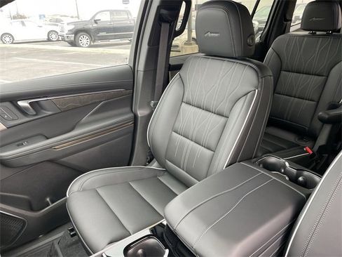 New 2025 Buick Enclave Avenir w/ Super Cruise Package image 26