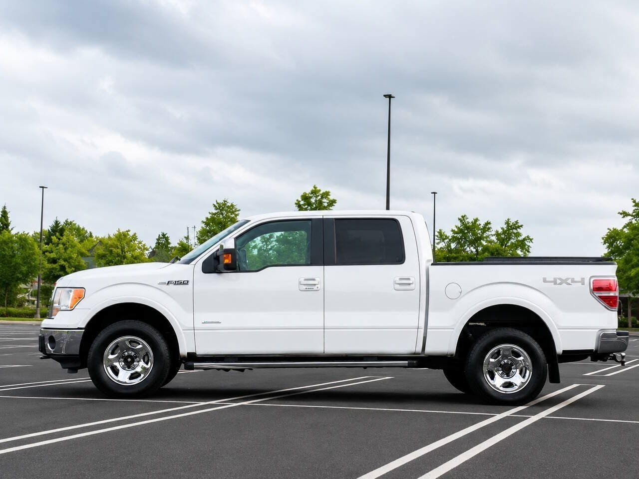 Used 2013 Ford F150 Lariat w/ Mid Equipment Group AWD/4WD image 6