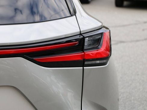 Used 2024 Lexus NX 350 F Sport image 7