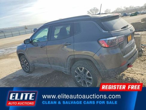 Used 2021 Jeep Compass Trailhawk AWD/4WD image 4