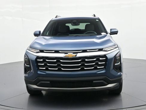 Used 2025 Chevrolet Equinox LT w/ Convenience Package II FWD image 3
