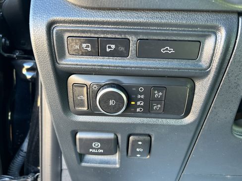 Used 2022 Ford F150 Platinum w/ Equipment Group 701A High image 28