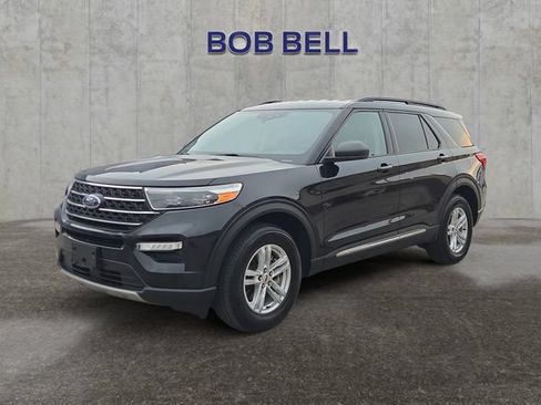 Certified 2022 Ford Explorer XLT w/ Equipment Group 202A AWD/4WD image 1