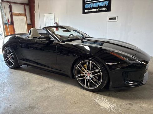 Used 2020 Jaguar F-TYPE Convertible image 11