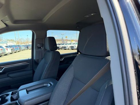 Used 2025 Chevrolet Silverado 2500 LT w/ Convenience Package image 15