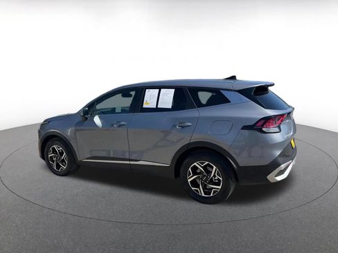Used 2025 Kia Sportage LX FWD image 10
