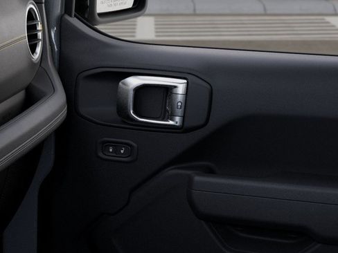 New 2025 Jeep Gladiator Sport image 25