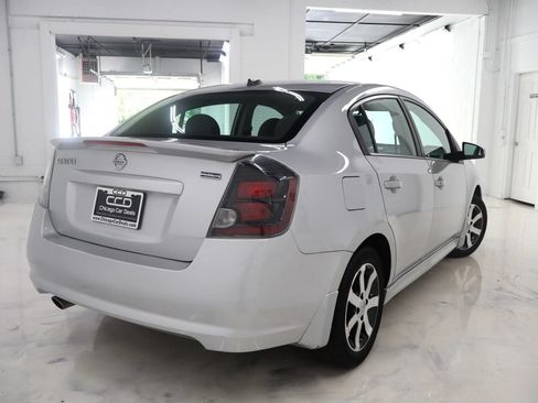 Used 2012 Nissan Sentra 2.0 SR w/ Special Edition Pkg FWD image 8