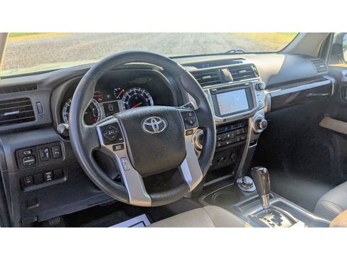 Used 2017 Toyota 4Runner Limited image 19