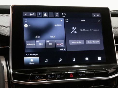 Used 2024 Jeep Compass Limited image 16