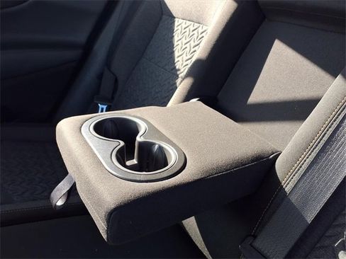 Used 2022 Chevrolet Equinox LT image 81