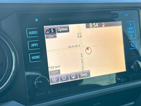 Used 2019 Toyota Tacoma TRD Sport image 19