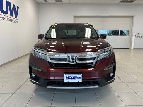 Used 2021 Honda Pilot Touring image 3