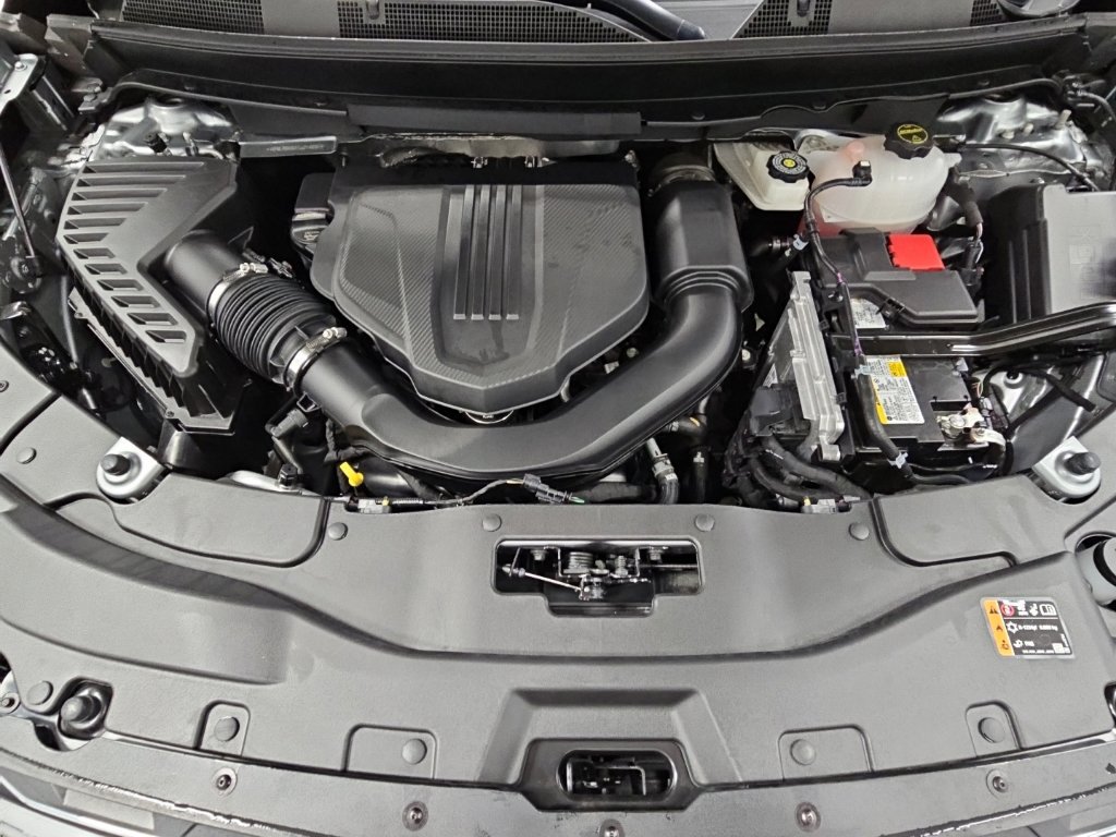 Certified 2026 Chevrolet Traverse LT FWD image 42