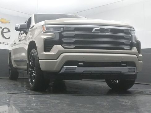New 2026 Chevrolet Silverado 1500 High Country AWD/4WD image 3