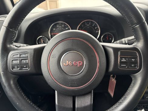 Used 2012 Jeep Wrangler Unlimited Sport AWD/4WD image 10