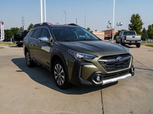 Used 2025 Subaru Outback Touring XT w/ Popular Package #2 AWD/4WD image 2