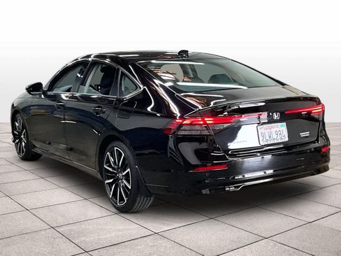 Used 2024 Honda Accord Touring image 15