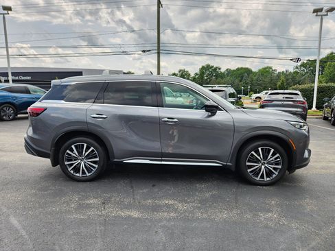 Used 2025 INFINITI QX60 Sensory w/ Cargo Package AWD/4WD image 6
